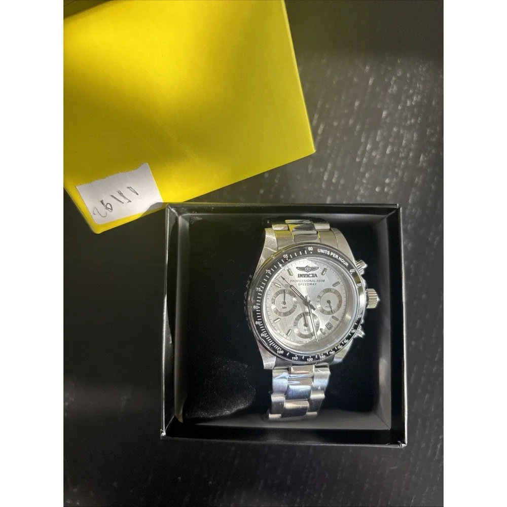 Invicta Speedway Chronograph Quartz Silver Dial Men's Watch 26111